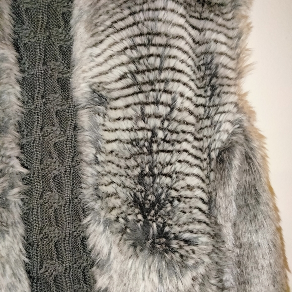 Sebby (Size L) Front Faux Fur & Back Cable Knit Fall Winter Open Cardigan Vest - Picture 4 of 15